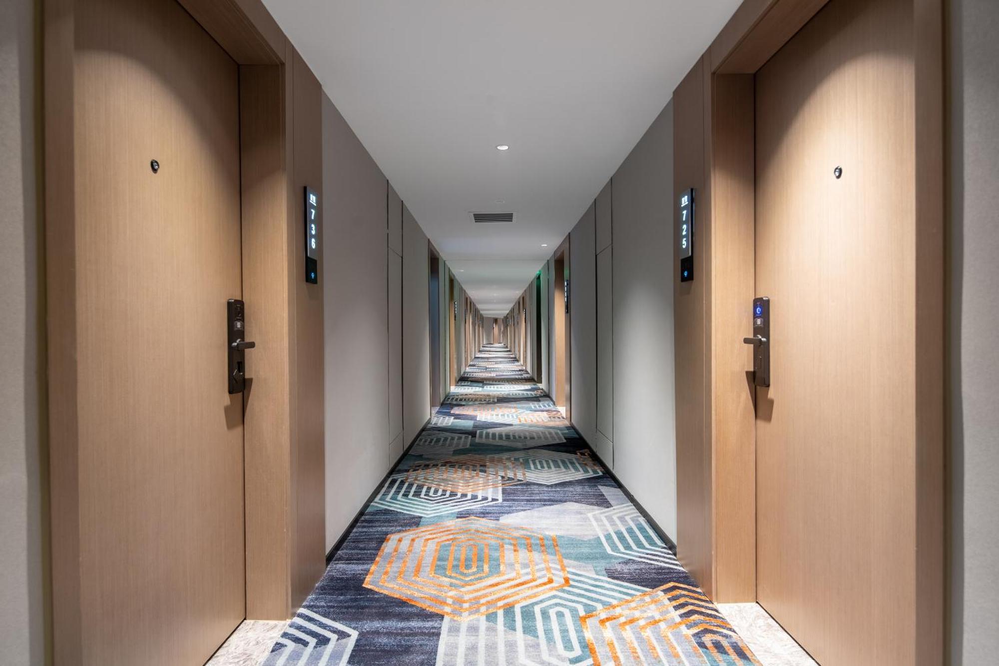Yizhi Hotel Changgang Metro Station - Free Shuttle Bus During Canton Fair Exterior photo
